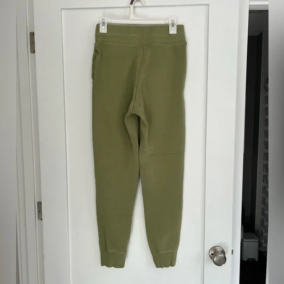 Nike Women’s Jogger Sweatpants - Picture 2 of 3